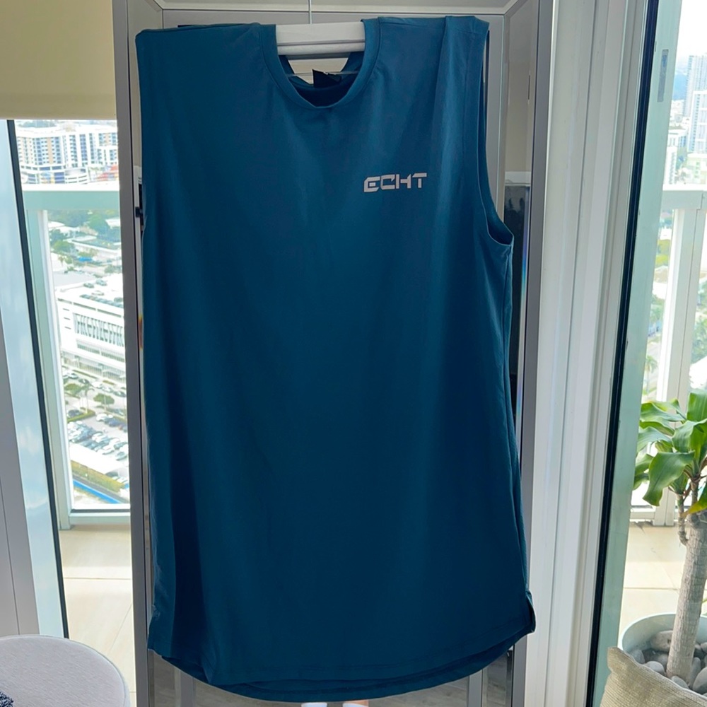 Brand New ECHT Men’s Workout Shirt